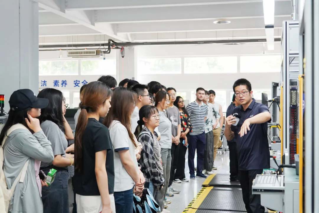 深化產(chǎn)教融合丨中國石油大學（華東）與艾普智能共筑實踐育人平臺